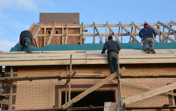 Fast and Affordable Roof Installation in Tomball