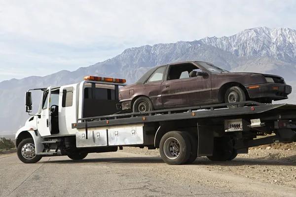 Expert Tips for a Smooth Towing Experience