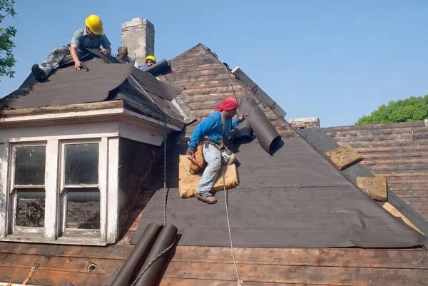 Skilled Roofing Contractors for Long-Lasting Roof Installations