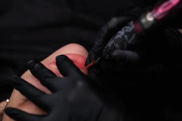 A Complete Guide to Tattoo and Piercing Studios for Beginners