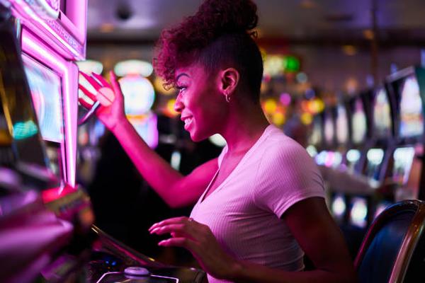 Unlock Exclusive Rewards with Poker Online Casino Experience